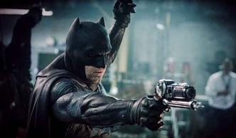 Ben Affleck ainda estará como Batman no longa 'Liga da justiça'(foto: Warner Bros./Reprodução) Ben Affleck ainda estará como Batman no longa 'Liga da justiça'(foto: Warner Bros./Reprodução)