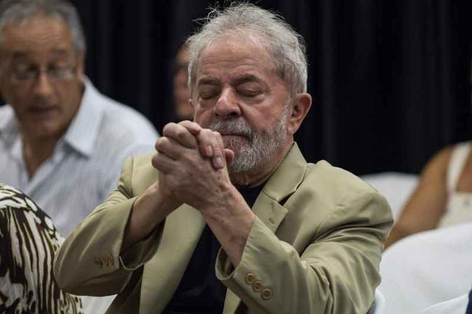 Se tiver a candidatura indeferida, o petista pode apresentar embargos de declaração no próprio TSE.(foto: Nelson Almeida/AFP) Se tiver a candidatura indeferida, o petista pode apresentar embargos de declaração no próprio TSE.(foto: Nelson Almeida/AFP)