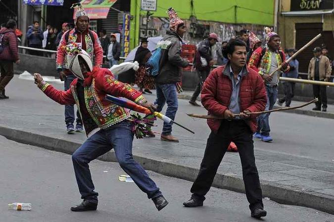 Opositores também pedem a renúncia de Evo Morales(foto: JORGE BERNAL/AFP) Opositores também pedem a renúncia de Evo Morales(foto: JORGE BERNAL/AFP)