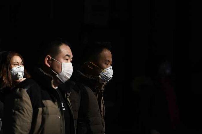 As autoridades chinesas anunciaram outras 26 mortes, o que eleva o saldo total do coronavírus a 132 mortes (foto: Noel Celis / AFP) As autoridades chinesas anunciaram outras 26 mortes, o que eleva o saldo total do coronavírus a 132 mortes (foto: Noel Celis / AFP)