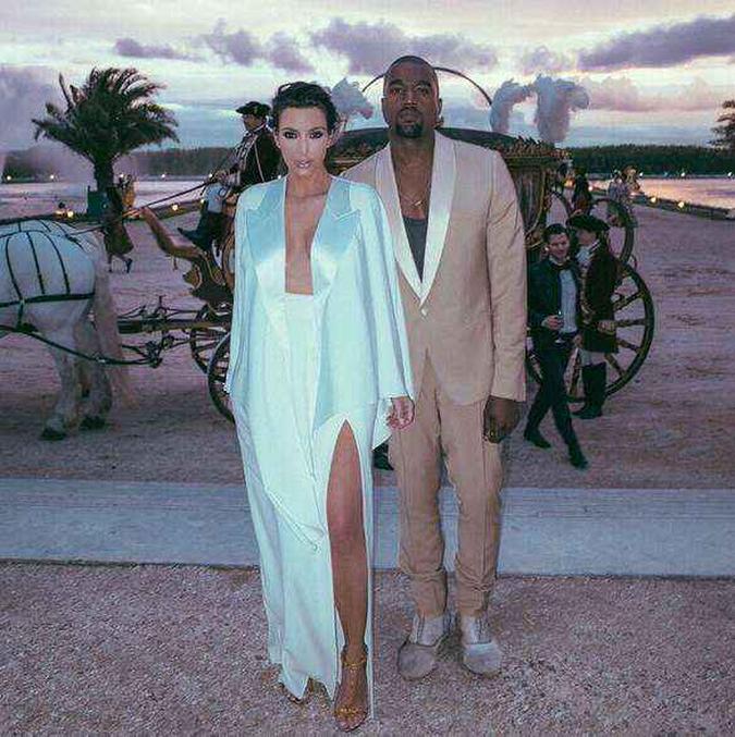 Kim Kardashian e Kanye West se casaram no ano passado, em Florença(foto: Reprodução/Instagram) Kim Kardashian e Kanye West se casaram no ano passado, em Florença(foto: Reprodução/Instagram)