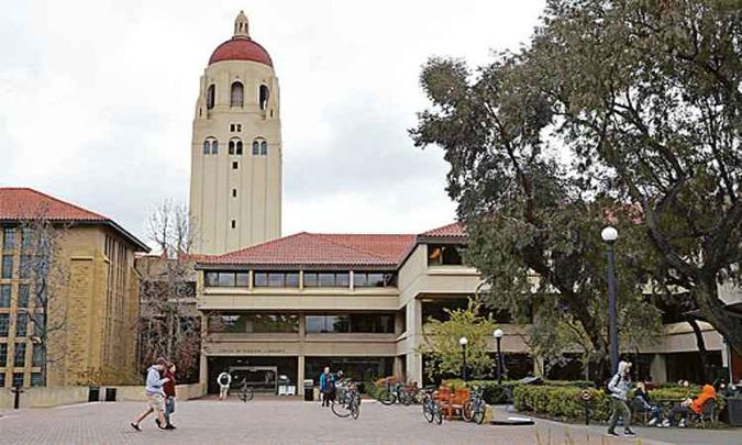 Instituição de ensino mais renomada do Vale, a Universidade de Stanford é um caminho para os apaixonados por computação(foto: Justin Sullivan/AFP) Instituição de ensino mais renomada do Vale, a Universidade de Stanford é um caminho para os apaixonados por computação(foto: Justin Sullivan/AFP)