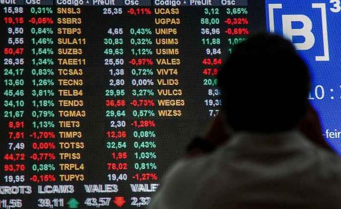 Houve queda de 0,50% na Ibovespa, mas a preocupação maior é com a reforma da Previdência(foto: Miguel Schincariol/AFP - 29/01/19 ) Houve queda de 0,50% na Ibovespa, mas a preocupação maior é com a reforma da Previdência(foto: Miguel Schincariol/AFP - 29/01/19 )