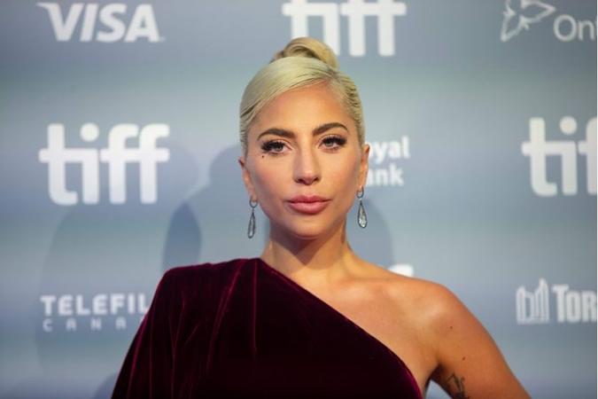 Lady Gaga ficou ao lado das mulheres que sofreram assédio sexual(foto: GEOFF ROBINS/AFP) Lady Gaga ficou ao lado das mulheres que sofreram assédio sexual(foto: GEOFF ROBINS/AFP)