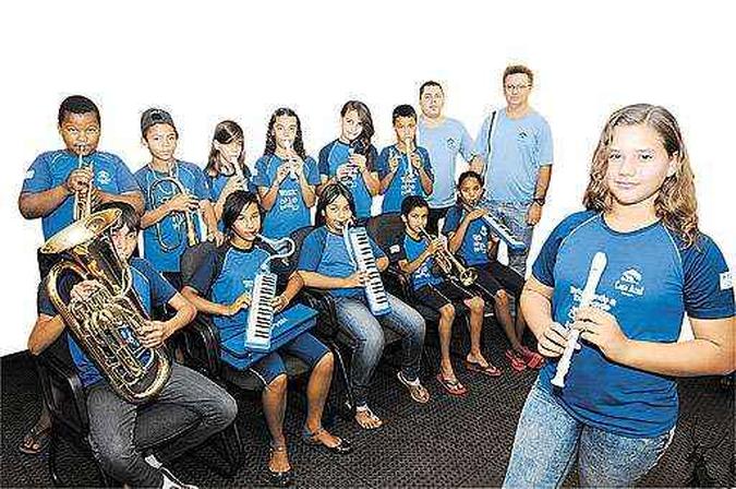 Jovens participam de oficina de música: preparação para o mercado de trabalho(foto: Carlos Moura/CB/D.A.Press) Jovens participam de oficina de música: preparação para o mercado de trabalho(foto: Carlos Moura/CB/D.A.Press)