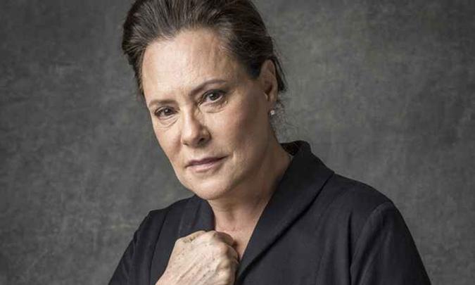 O desaparecimento de Mirtes (Elizabeth Savalla) agitará 'O sétimo guardião' nesta semana(foto: Divulgação/João Cotta - Globo) O desaparecimento de Mirtes (Elizabeth Savalla) agitará 'O sétimo guardião' nesta semana(foto: Divulgação/João Cotta - Globo)