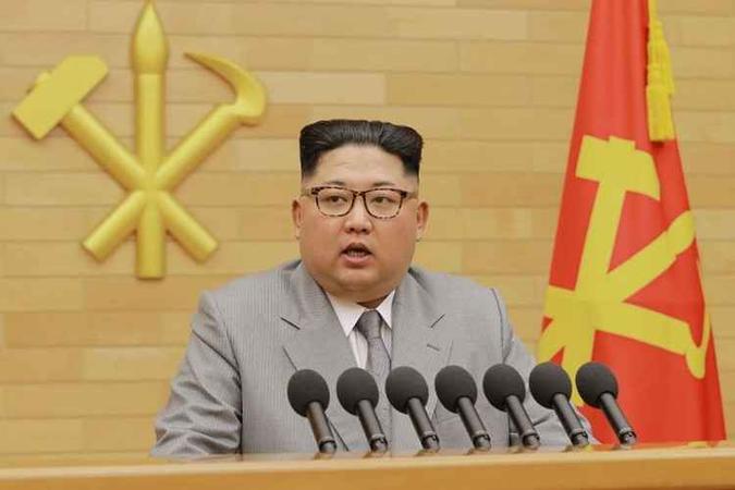 Kim Jong-Un em discurso de ano-novo(foto: AFP PHOTO/KCNA VIA KNS) Kim Jong-Un em discurso de ano-novo(foto: AFP PHOTO/KCNA VIA KNS)