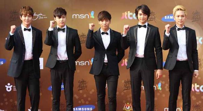 O artista de 27 anos, que fazia parte do grupo SHINee(foto: Mohd Rasfan/AFP) O artista de 27 anos, que fazia parte do grupo SHINee(foto: Mohd Rasfan/AFP)