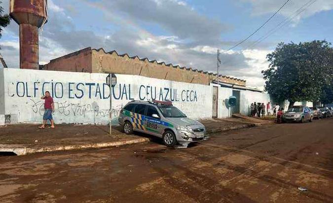 O crime ocorreu por volta das 15h durante um dos intervalos de aula: desespero tomou conta do colégio(foto: Bárbara Cabral/Esp CB) O crime ocorreu por volta das 15h durante um dos intervalos de aula: desespero tomou conta do colégio(foto: Bárbara Cabral/Esp CB)
