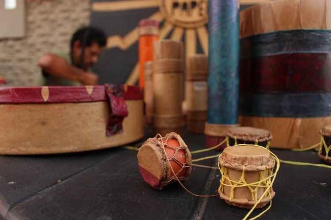 A confecção de instrumentos musicais será o tema de um dos cinco cursos oferecidos(foto: Divulgação/Mercado Sul Vive) A confecção de instrumentos musicais será o tema de um dos cinco cursos oferecidos(foto: Divulgação/Mercado Sul Vive)