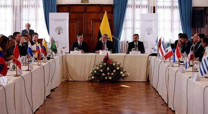 O governo de Maduro, que nega a crise migratória que atingiu a região, ficou à margem do encontro técnico de dois dias convocado por Quito(foto: AFP) O governo de Maduro, que nega a crise migratória que atingiu a região, ficou à margem do encontro técnico de dois dias convocado por Quito(foto: AFP)