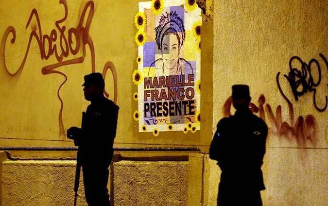 O assassinato completa 120 dias e ainda não há respostas de quem matou a vereadora e seu motorista Anderson Gomes(foto: Fernando Frazão/Agência) O assassinato completa 120 dias e ainda não há respostas de quem matou a vereadora e seu motorista Anderson Gomes(foto: Fernando Frazão/Agência)