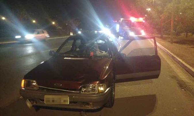 Na Epia Norte, um homem de aproximadamente 35 anos foi atropelado e não resistiu(foto: CBMDF/Divulgação) Na Epia Norte, um homem de aproximadamente 35 anos foi atropelado e não resistiu(foto: CBMDF/Divulgação)