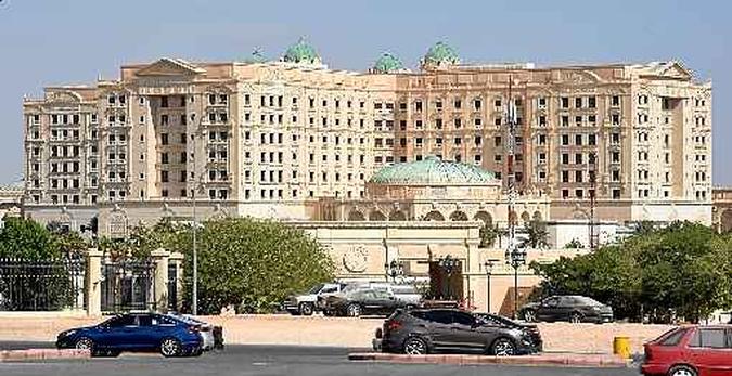 Hotel cinco estrelas onde estão presos príncipes e empresários: detenções repentinas sob a justificativa de combate à corrupção(foto: Fayez Nureldine/AFP -) Hotel cinco estrelas onde estão presos príncipes e empresários: detenções repentinas sob a justificativa de combate à corrupção(foto: Fayez Nureldine/AFP -)