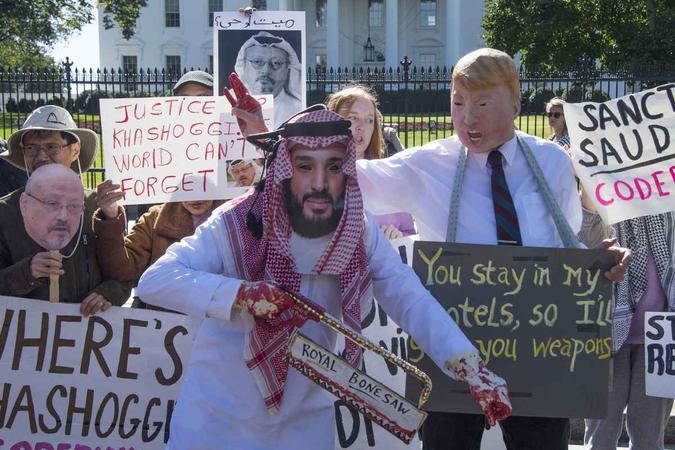 Manifestantes cobram respostas sobre o caso Khashoggi.(foto: Jim Watson/AFP) Manifestantes cobram respostas sobre o caso Khashoggi.(foto: Jim Watson/AFP)