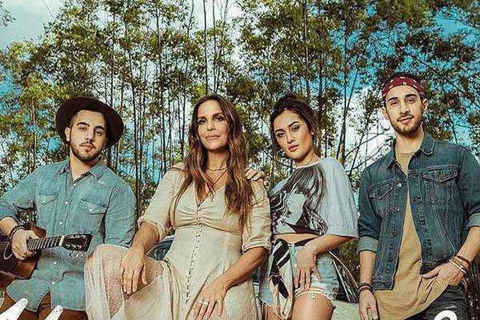 O clipe de 'Um sinal' foi gravado na Praia do Forte(foto: Universal/Divulgação) O clipe de 'Um sinal' foi gravado na Praia do Forte(foto: Universal/Divulgação)