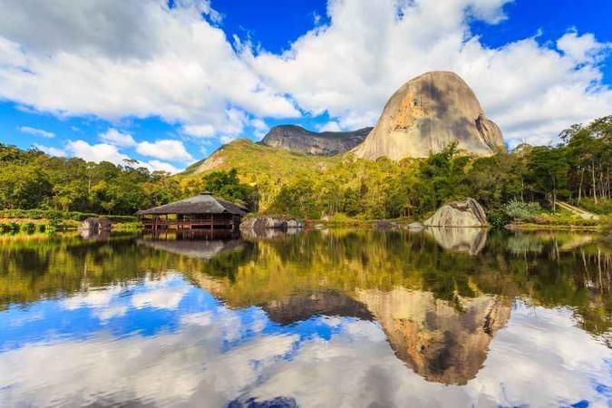 No alto da montanha é possível ver parte da Rota do Lagarto. Trilha de média dificuldade é ideal para os aventureiros(foto: Parque Pedra Azul/Divulgação) No alto da montanha é possível ver parte da Rota do Lagarto. Trilha de média dificuldade é ideal para os aventureiros(foto: Parque Pedra Azul/Divulgação)