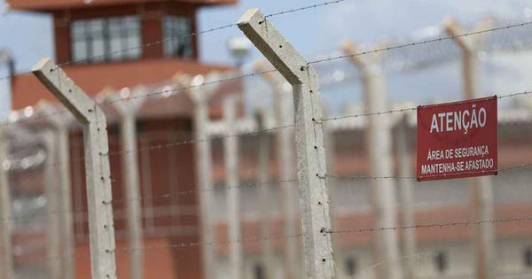Casos de covid-19 no sistema prisional saltam 100% em 30 dias
