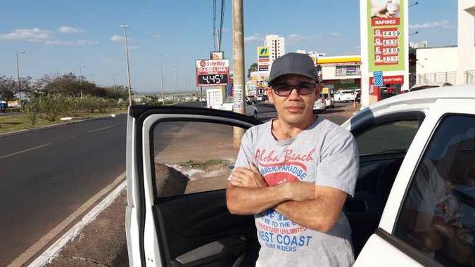 A elevação constante do produto nos postos preocupa o pintor de obras Francisco de Assis: A elevação constante do produto nos postos preocupa o pintor de obras Francisco de Assis: