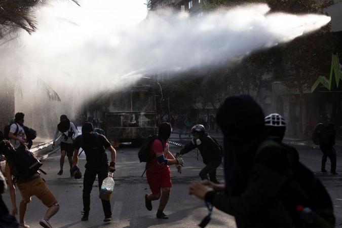 (foto: AFP / CLAUDIO REYES) (foto: AFP / CLAUDIO REYES)