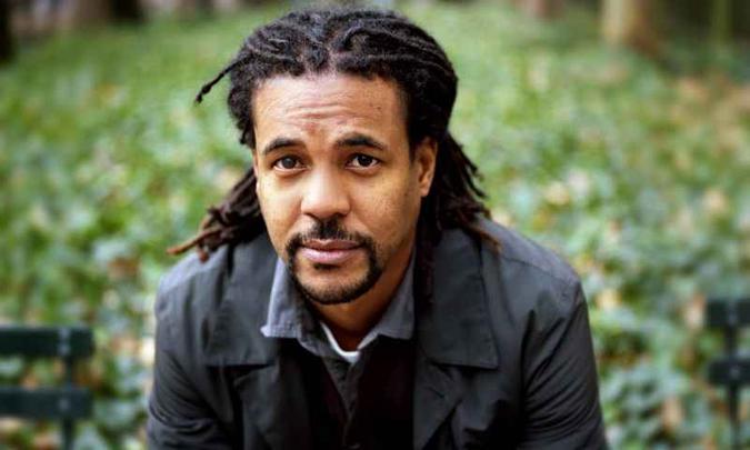 Vencedor do Pulitzer, Colson Whitehead é uma das estrelas internacionais da Flip 2018(foto: Reprodução/Internet) Vencedor do Pulitzer, Colson Whitehead é uma das estrelas internacionais da Flip 2018(foto: Reprodução/Internet)