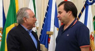 No exercício da Presidência da República durante viagem do presidente Michel Temer a Portugal, Rodrigo Maia sancionou a Lei Orçamentária de 2017(foto: Alan Santos/PR - 9/1/17) No exercício da Presidência da República durante viagem do presidente Michel Temer a Portugal, Rodrigo Maia sancionou a Lei Orçamentária de 2017(foto: Alan Santos/PR - 9/1/17)