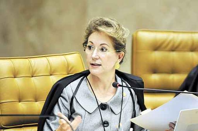 A então ministra Ellen Gracie julgou contra a União, em 2010. Ontem, nove ministros acompanharam o voto dela(foto: Paulo de Araújo/CB/D.A Press - 27/4/11) A então ministra Ellen Gracie julgou contra a União, em 2010. Ontem, nove ministros acompanharam o voto dela(foto: Paulo de Araújo/CB/D.A Press - 27/4/11)