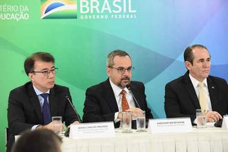 MEC anuncia instalação de 54 novas escolas cívico militares para 2020