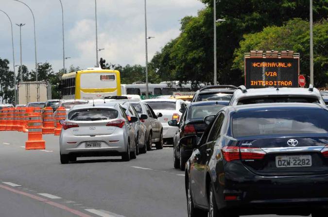 Apenas 6,6% motoristas morreram em acidentes de trânsito, enquanto 86,8% foram homens.(foto: Toninho Tavares/Agência Brasília) Apenas 6,6% motoristas morreram em acidentes de trânsito, enquanto 86,8% foram homens.(foto: Toninho Tavares/Agência Brasília)