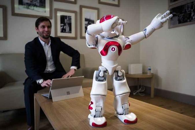A inteligência artificial é um elemento-chave de muitos produtos de computação fabricados por empresas de alta tecnologia e instituições em Estados Unidos, Japão e China(foto: Philippe LOPEZ / AFP) A inteligência artificial é um elemento-chave de muitos produtos de computação fabricados por empresas de alta tecnologia e instituições em Estados Unidos, Japão e China(foto: Philippe LOPEZ / AFP)