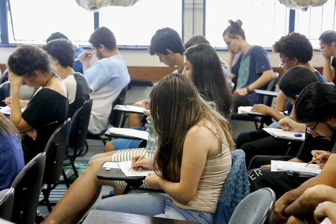 Medicina é o curso mais concorrido do vestibular 2020, em seguida vem psicologia e relações internacionais(foto: Marcos Santos/USP Imagens) Medicina é o curso mais concorrido do vestibular 2020, em seguida vem psicologia e relações internacionais(foto: Marcos Santos/USP Imagens)