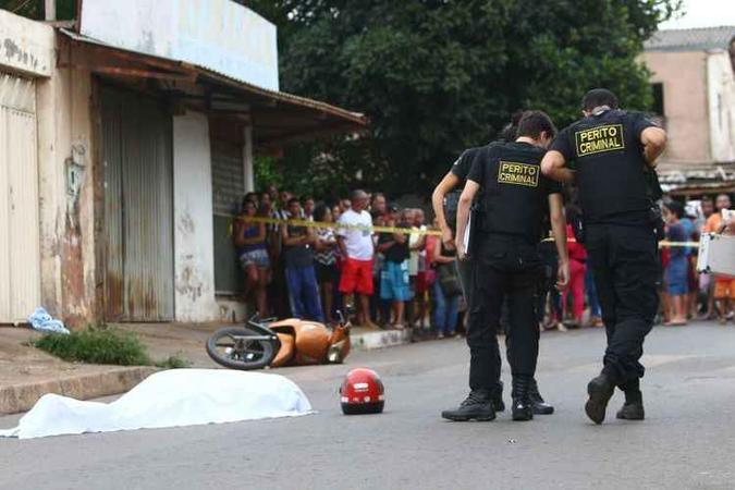 Em Santa Maria, aconteceu um feminicídio. Necivânia Eugênio de Caldas, 37 anos, morta a facadas pelo ex-companheiro, Francisco Dias Borges, 34(foto: Ana Rayssa/CB/D.A Press) Em Santa Maria, aconteceu um feminicídio. Necivânia Eugênio de Caldas, 37 anos, morta a facadas pelo ex-companheiro, Francisco Dias Borges, 34(foto: Ana Rayssa/CB/D.A Press)