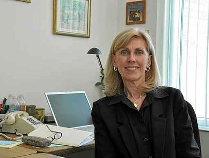 Mary Gauvain e equipe avaliaram a água tradicional e a reciclada Mary Gauvain e equipe avaliaram a água tradicional e a reciclada