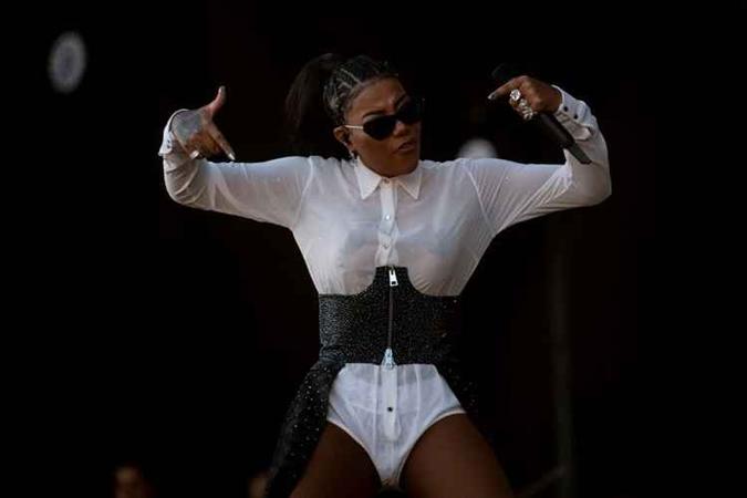 A música já está disponível em todas as plataformas de streaming(foto: MAURO PIMENTEL/AFP) A música já está disponível em todas as plataformas de streaming(foto: MAURO PIMENTEL/AFP)