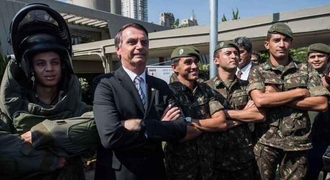 Bolsonaro explicou o que acha que ocorreu para que o documento tenha sido produzido(foto: Nelson Almeida/AFP) Bolsonaro explicou o que acha que ocorreu para que o documento tenha sido produzido(foto: Nelson Almeida/AFP)