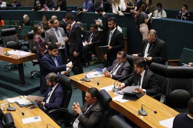 Deputados no primeiro dia de votação da última semana de trabalho em 2020: recesso começa na sexta-feira(foto: Isis Dantas/Divulgação) Deputados no primeiro dia de votação da última semana de trabalho em 2020: recesso começa na sexta-feira(foto: Isis Dantas/Divulgação)