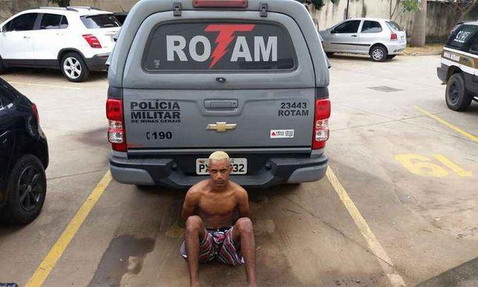 Joel Marques foi detido depois de correr ao avistar viatura da Rotam (foto: Polícia Militar/Divulgação) Joel Marques foi detido depois de correr ao avistar viatura da Rotam (foto: Polícia Militar/Divulgação)