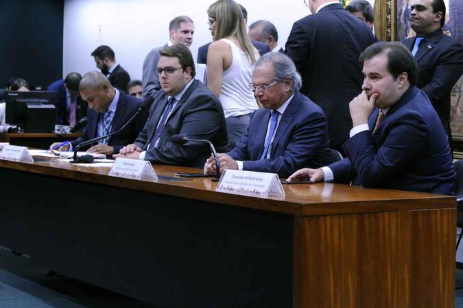 Audiência pública, na CCJ, sobre a reforma da Previdência com a presença do ministro Paulo Guedes(foto: Cleia Viana/Câmara dos Deputados ) Audiência pública, na CCJ, sobre a reforma da Previdência com a presença do ministro Paulo Guedes(foto: Cleia Viana/Câmara dos Deputados )