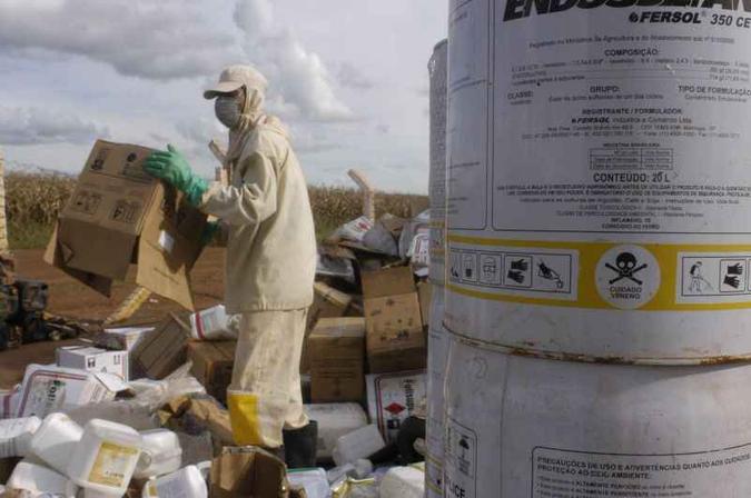 Dos dez pesticidas mais usados no Brasil, quatro são proibidos na Europa(foto: Marcelo Ferreira/CB/D.A Press - 14/3/05) Dos dez pesticidas mais usados no Brasil, quatro são proibidos na Europa(foto: Marcelo Ferreira/CB/D.A Press - 14/3/05)