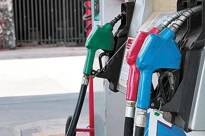 Ministro da Fazenda ressalta que, apesar da pressão externa menor, Petrobras decidirá se mexerá nas tabelas(foto: Ana Rayssa/Esp. CB/D.A Press) Ministro da Fazenda ressalta que, apesar da pressão externa menor, Petrobras decidirá se mexerá nas tabelas(foto: Ana Rayssa/Esp. CB/D.A Press)