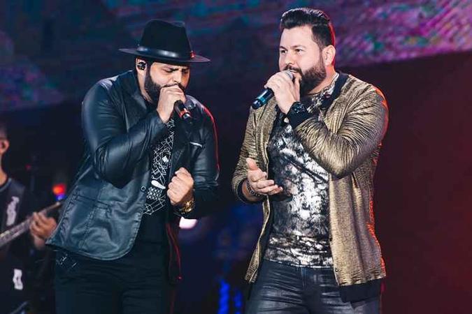 Baixar A Musica Sofri Em Dobro Diego E Arnaldo Gravam Dvd Moagem Neste Domingo Em Brasilia