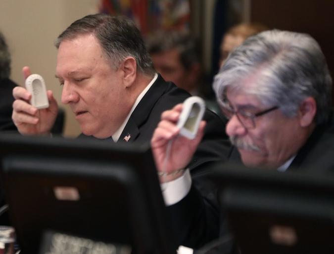 Pompeo anunciou nesta quinta-feira que os EUA proverão US$ 20 milhões em assistência humanitária à Venezuela Pompeo anunciou nesta quinta-feira que os EUA proverão US$ 20 milhões em assistência humanitária à Venezuela