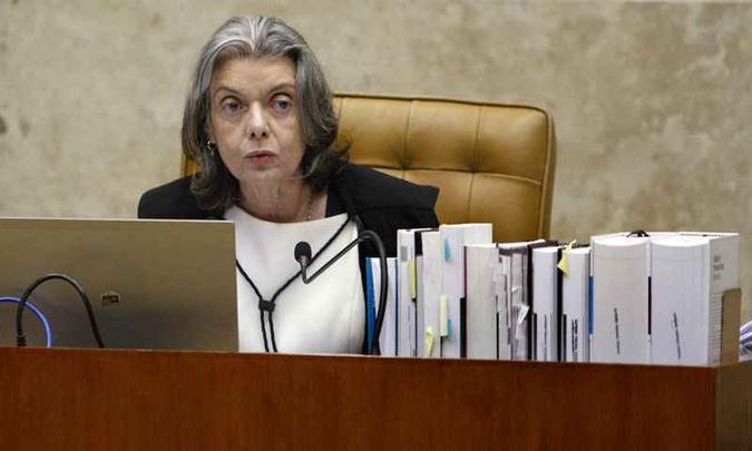 Cámen Lúcia supreendeu o colegiado ao pautar o julgamento do habeas corpus de Lula(foto: Rosinei Coutinho/STF) Cámen Lúcia supreendeu o colegiado ao pautar o julgamento do habeas corpus de Lula(foto: Rosinei Coutinho/STF)