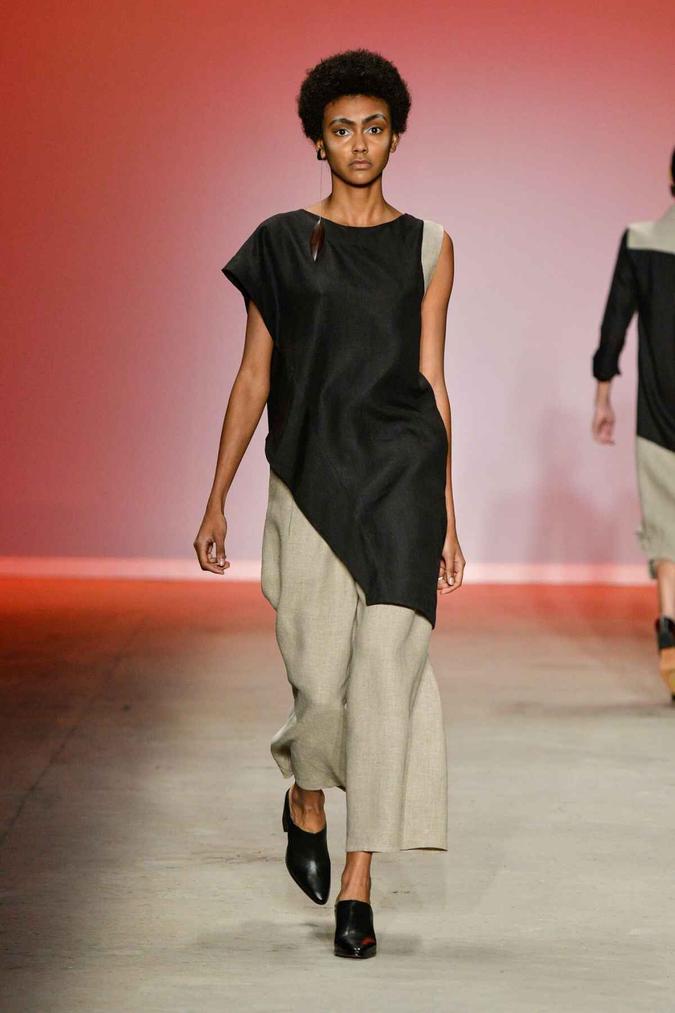 Desfile de Helena Pontes (foto: Agência Fotosite) Desfile de Helena Pontes (foto: Agência Fotosite)