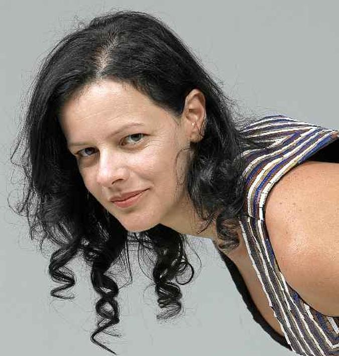 Isabella Paz preparou um espetáculo com repertório especial para quem gosta da boa música(foto: Cristiano Sergio/Divulgação) Isabella Paz preparou um espetáculo com repertório especial para quem gosta da boa música(foto: Cristiano Sergio/Divulgação)