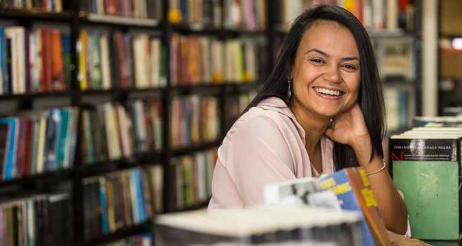 Paulliny Gualberto está entre os convidados da Primavera Literária Brasileira, em Paris(foto: Marcello Casal/Divulgação) Paulliny Gualberto está entre os convidados da Primavera Literária Brasileira, em Paris(foto: Marcello Casal/Divulgação)