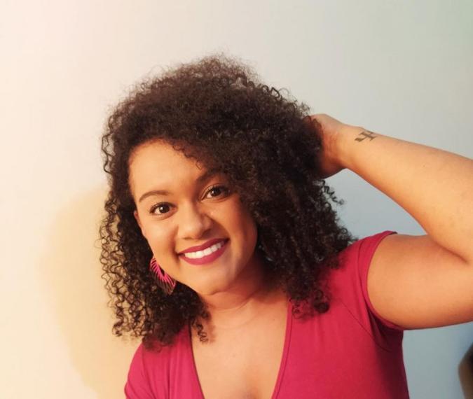 Ana Flávia pesquisou sobre as possíveis soluções para se livrar de toda aquela química, sem ter que raspar o cabelo(foto: Arquivo pessoal ) Ana Flávia pesquisou sobre as possíveis soluções para se livrar de toda aquela química, sem ter que raspar o cabelo(foto: Arquivo pessoal )