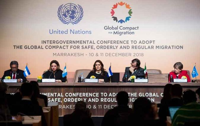 Líderes reunidos precisam definir medidas do compromisso firmado em 2015 para frear o aquecimento global(foto: AFP / FADEL SENNA ) Líderes reunidos precisam definir medidas do compromisso firmado em 2015 para frear o aquecimento global(foto: AFP / FADEL SENNA )