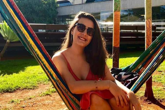 Silvia Suassuna, estudante de ciência política, aproveitará a Semuni para assistir palestras no seu departamento(foto: Arquivo pessoal) Silvia Suassuna, estudante de ciência política, aproveitará a Semuni para assistir palestras no seu departamento(foto: Arquivo pessoal)