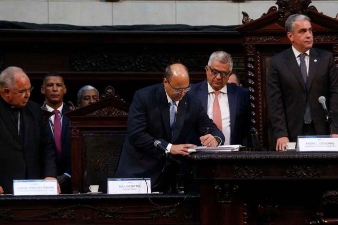 Wilson Witzel, tomou posse em cerimônia no Palácio Tiradentes(foto: Tomaz Silva/Agência Brasil) Wilson Witzel, tomou posse em cerimônia no Palácio Tiradentes(foto: Tomaz Silva/Agência Brasil)
